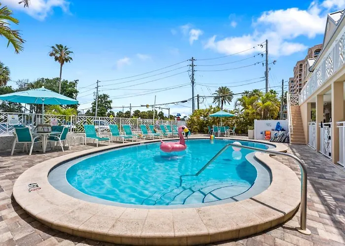 Steps To The Beach! Ground Floor 1br + Heated Pool